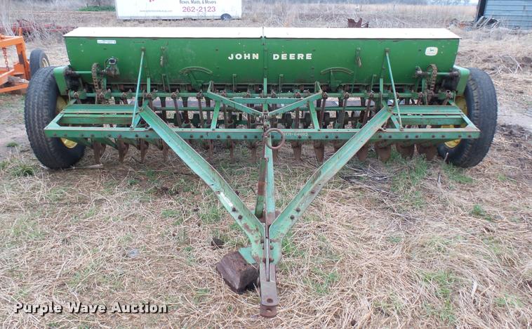 image for item DM9152 John Deere FB-B grain drill