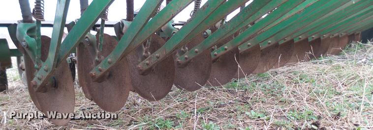 image for item DM9152 John Deere FB-B grain drill