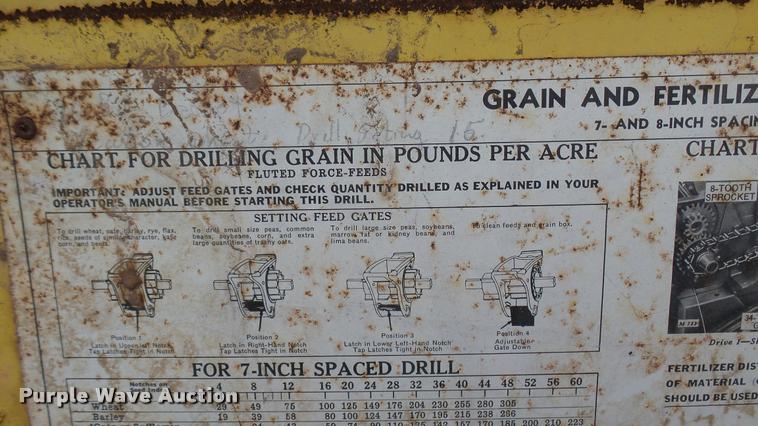 image for item DM9152 John Deere FB-B grain drill