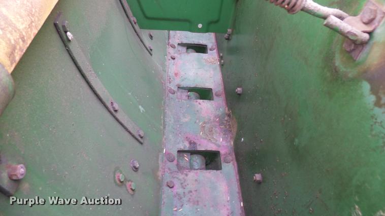 image for item DM9152 John Deere FB-B grain drill