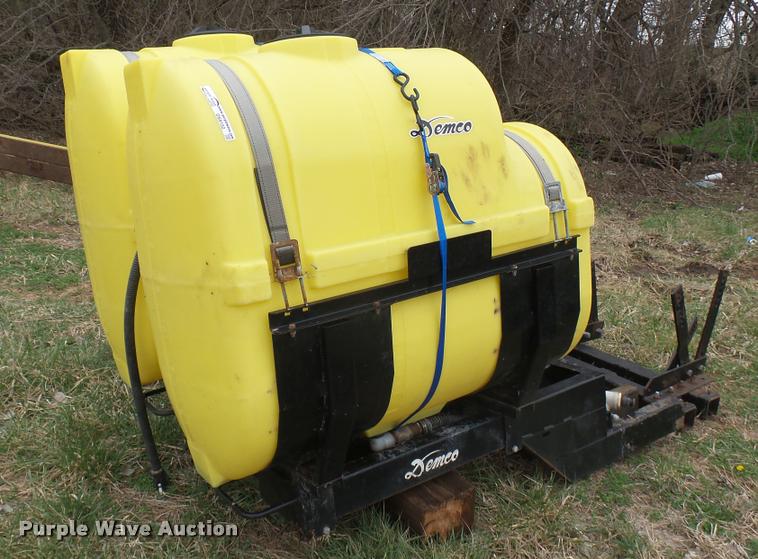 image for item DS9152 (2) Demco saddle tanks