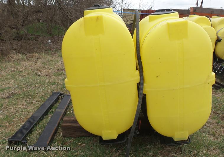 image for item DS9152 (2) Demco saddle tanks