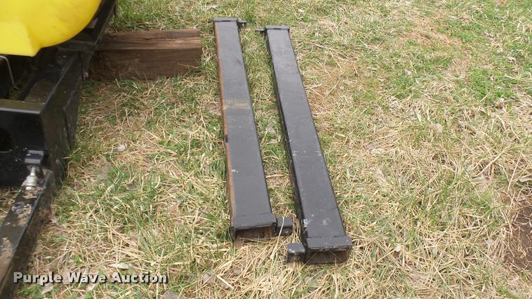 image for item DS9152 (2) Demco saddle tanks