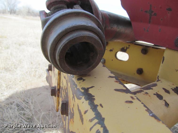 image for item DT9525 New Holland 680 manure spreader