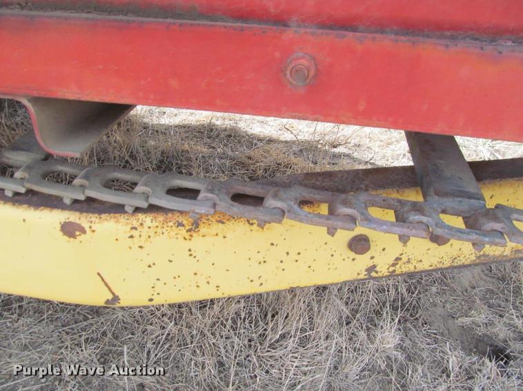 image for item DT9525 New Holland 680 manure spreader