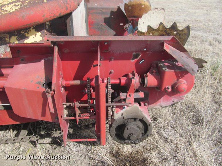 image for item DT9525 New Holland 680 manure spreader