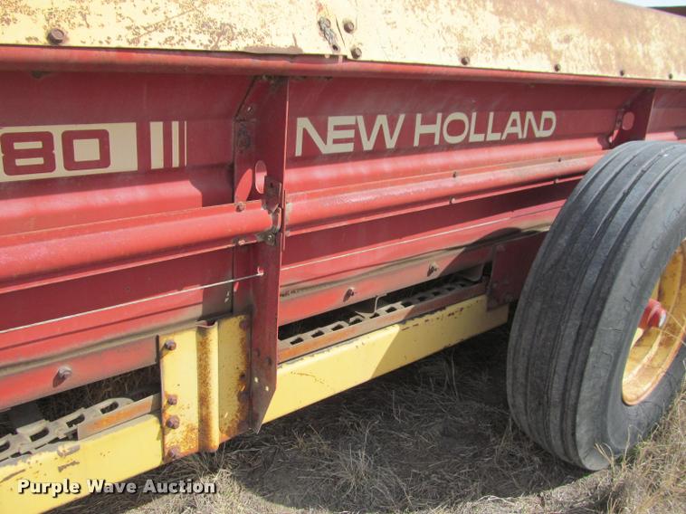 image for item DT9525 New Holland 680 manure spreader