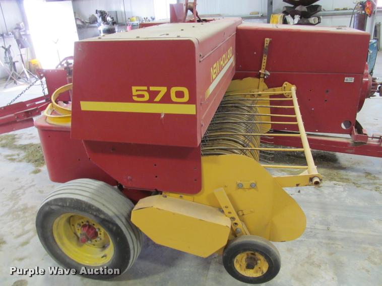 image for item DT9526 1989 New Holland 570 square baler