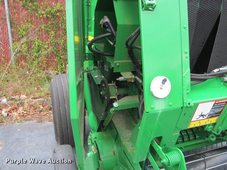 image for item DT9529 2014 John Deere 459 Mega Wide Plus round baler