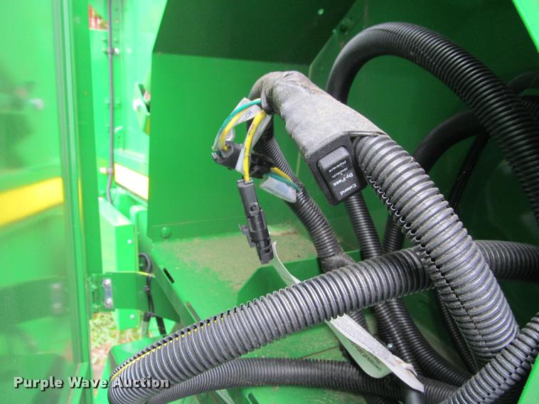 image for item DT9529 2014 John Deere 459 Mega Wide Plus round baler