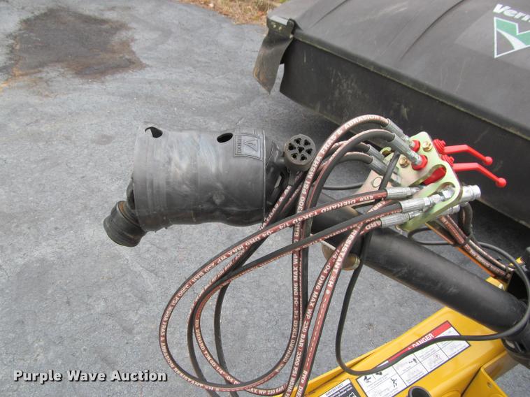 image for item DT9531 2014 Vermeer TM850 disc mower