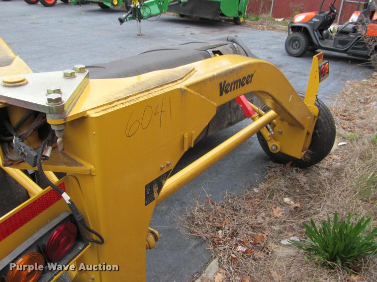 image for item DT9531 2014 Vermeer TM850 disc mower