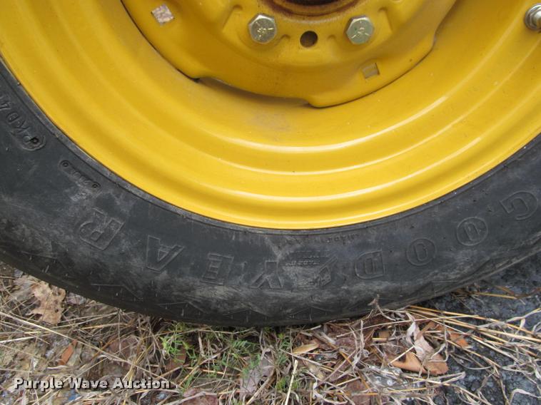 image for item DT9531 2014 Vermeer TM850 disc mower