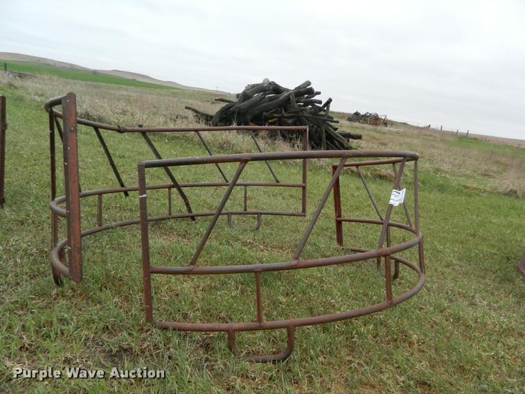image for item K2620 (4) round bale feeder hoops
