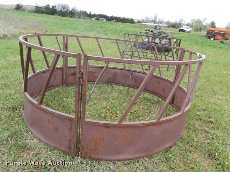 image for item K2621 Round bale feeder