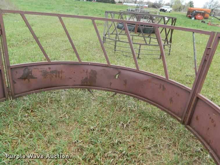 image for item K2621 Round bale feeder