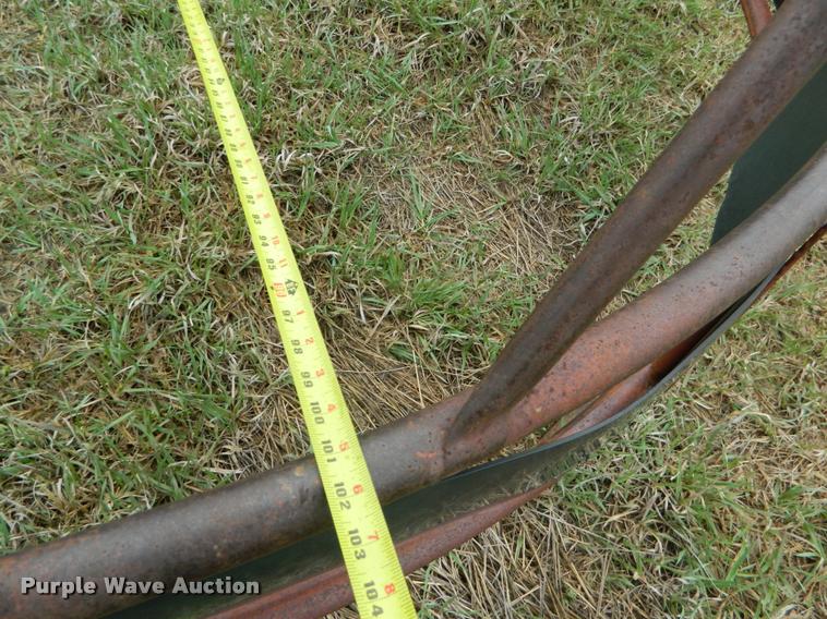 image for item K2623 Round bale feeder