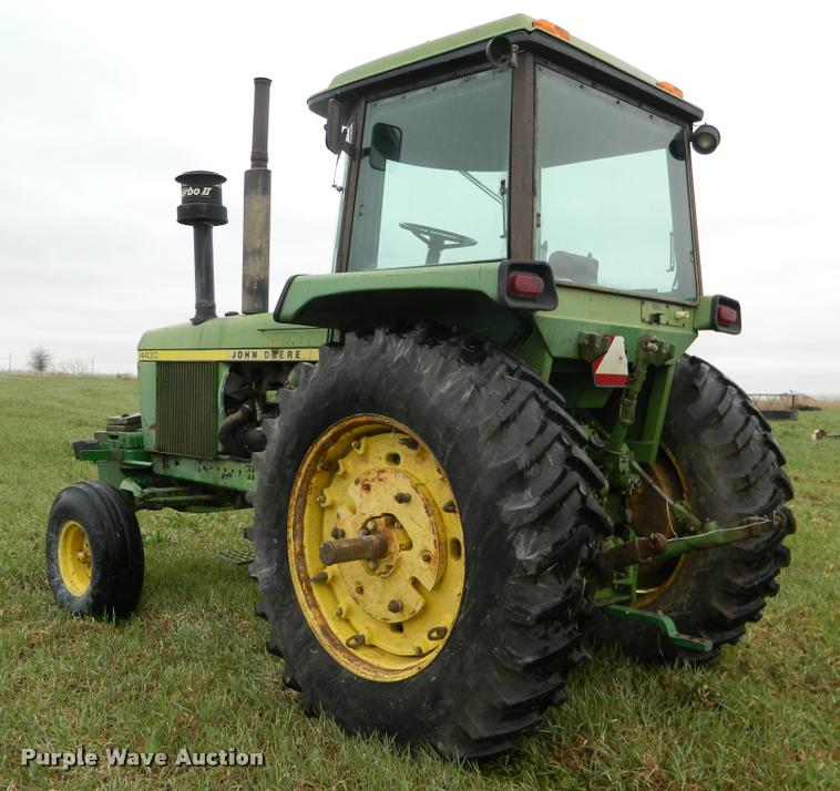 image for item K2633 1975 John Deere 4430 tractor