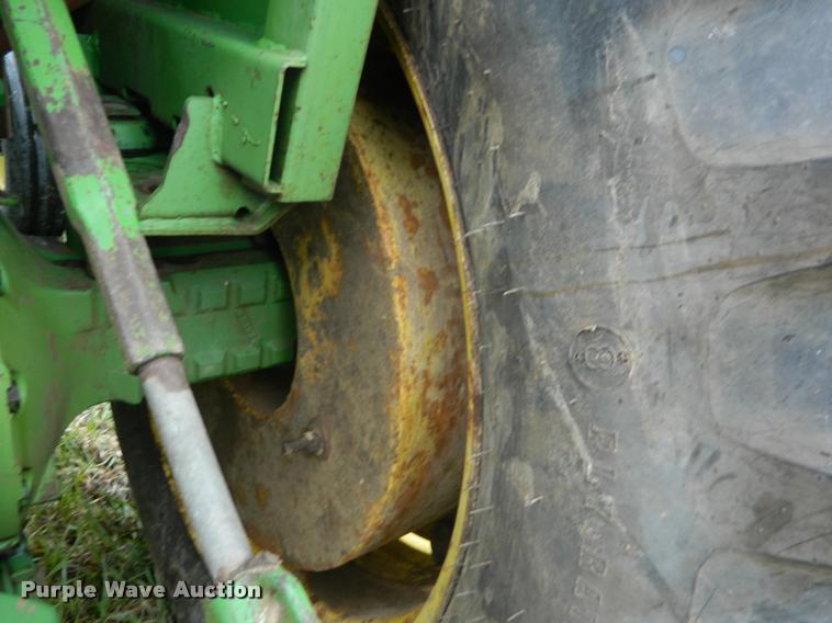 image for item K2633 1975 John Deere 4430 tractor