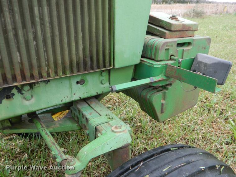 image for item K2633 1975 John Deere 4430 tractor