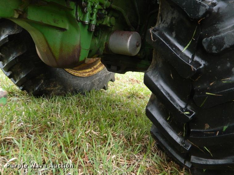 image for item K2633 1975 John Deere 4430 tractor