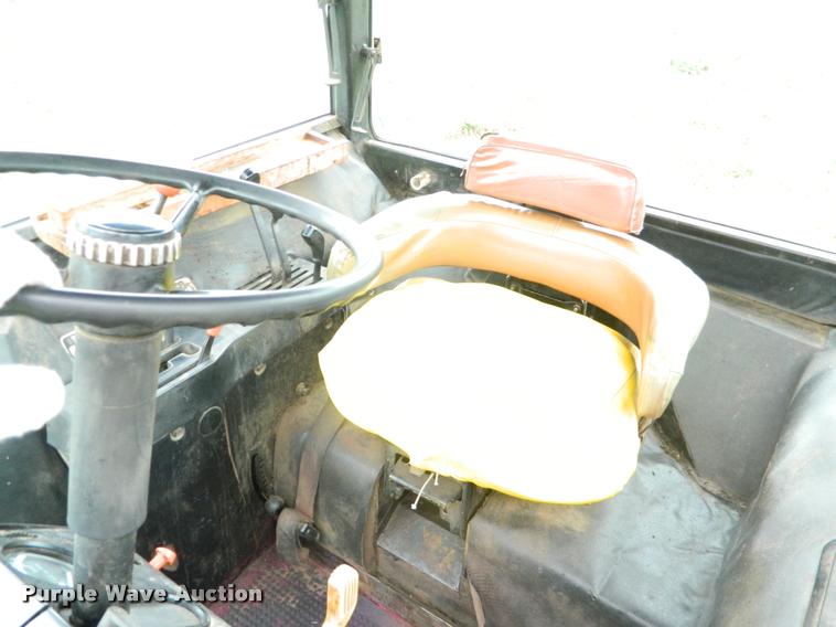 image for item K2633 1975 John Deere 4430 tractor