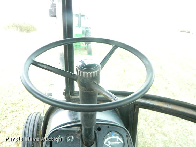 image for item K2633 1975 John Deere 4430 tractor
