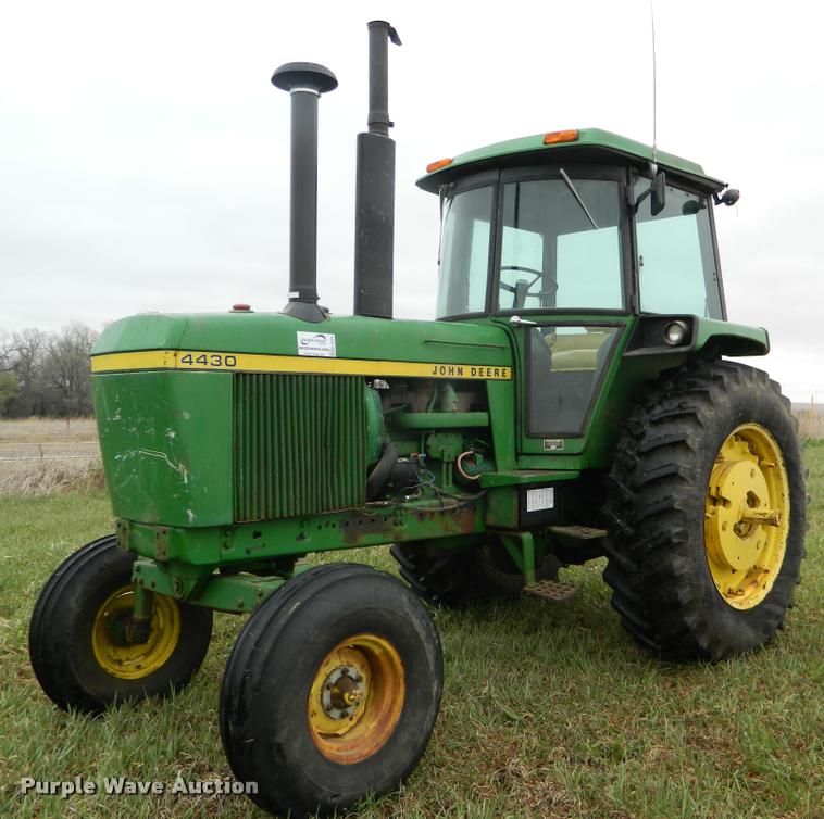 image for item K2634 1975 John Deere 4430 tractor