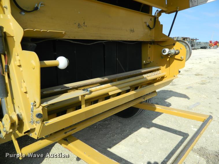 image for item K2683 2014 Vermeer 605 Super M round baler