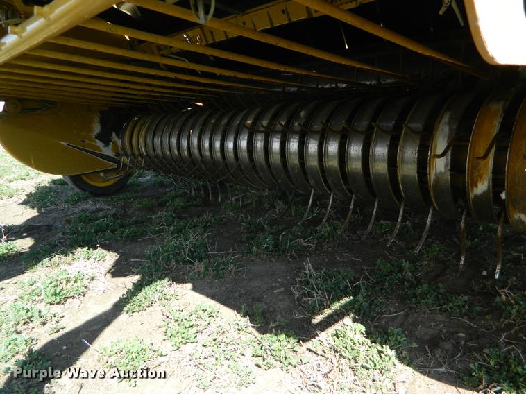 image for item K2683 2014 Vermeer 605 Super M round baler