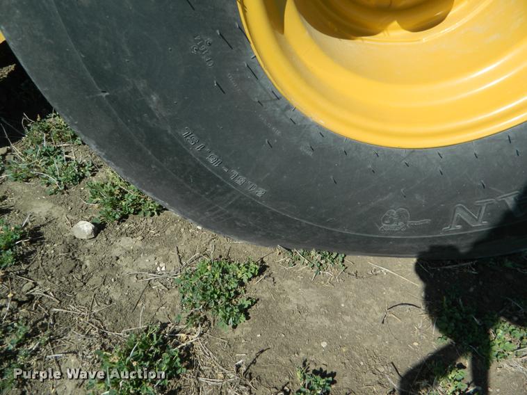 image for item K2683 2014 Vermeer 605 Super M round baler