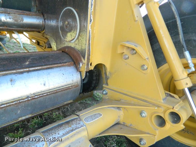 image for item K2683 2014 Vermeer 605 Super M round baler