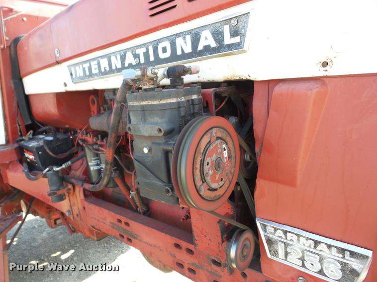 image for item K6487 International Farmall 1256 tractor