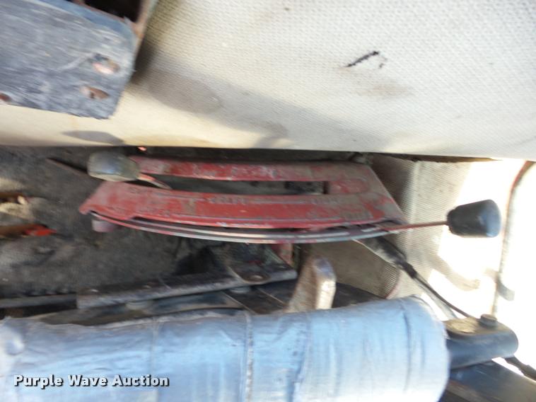 image for item K6487 International Farmall 1256 tractor