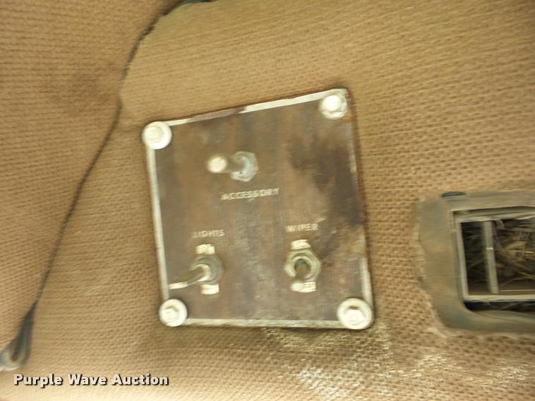 image for item K6487 International Farmall 1256 tractor