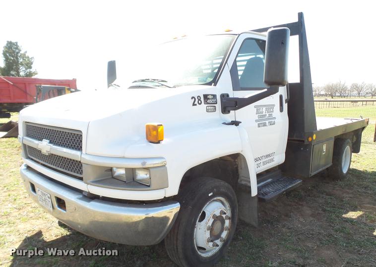 image for item L1612 2005 Chevrolet C4500 flatbed truck