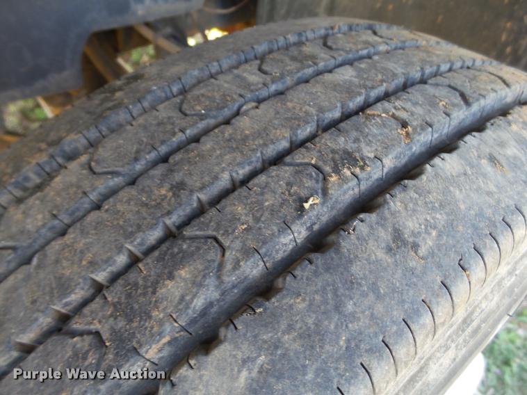 image for item L1612 2005 Chevrolet C4500 flatbed truck