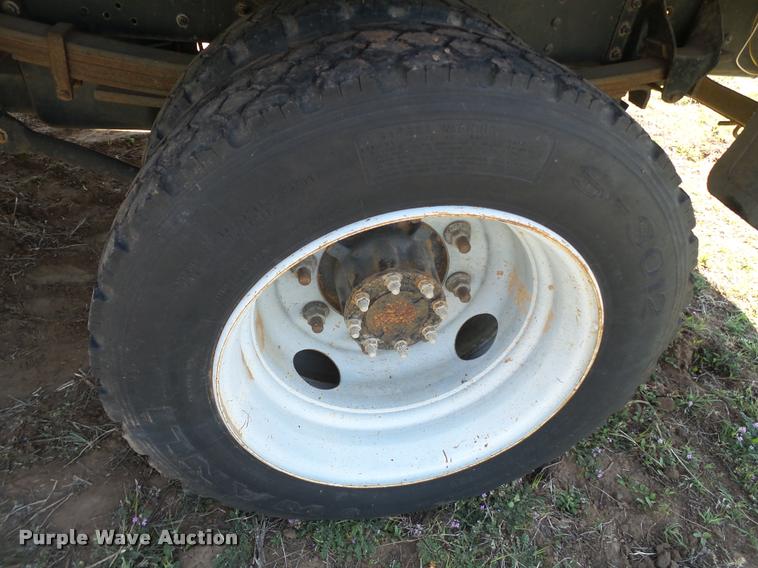 image for item L1612 2005 Chevrolet C4500 flatbed truck