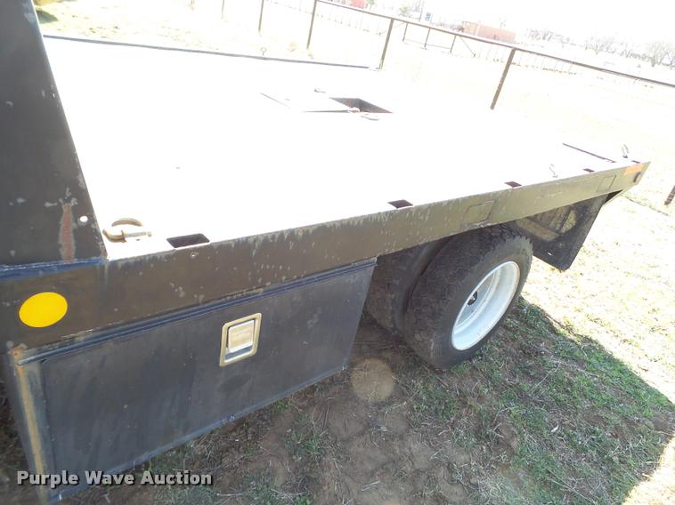 image for item L1612 2005 Chevrolet C4500 flatbed truck