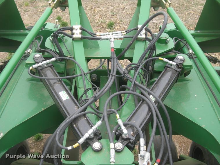 image for item L3989 2008 Great Plains 2S-2600 HDF grain drill