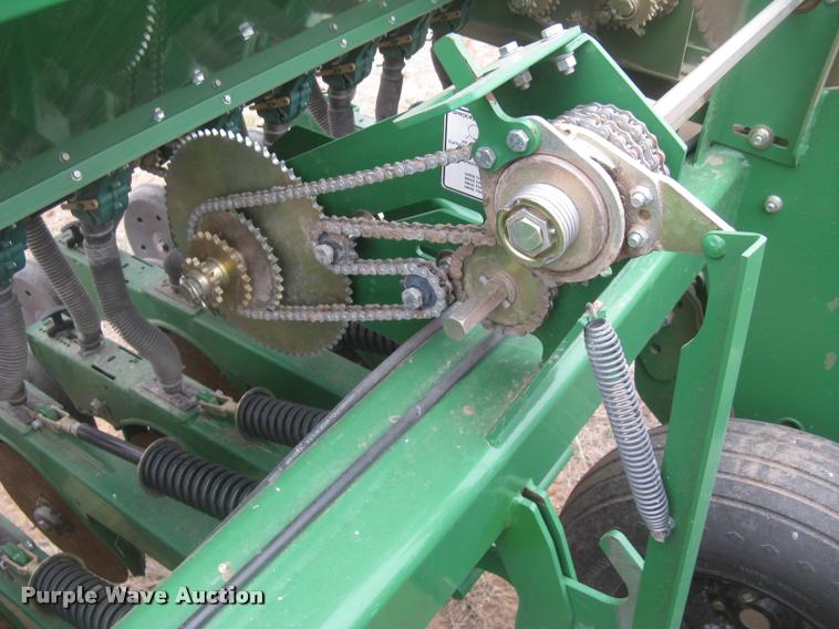 image for item L3989 2008 Great Plains 2S-2600 HDF grain drill
