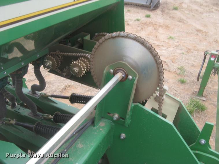 image for item L3989 2008 Great Plains 2S-2600 HDF grain drill