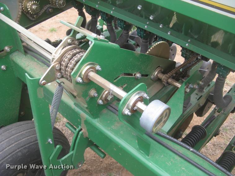 image for item L3989 2008 Great Plains 2S-2600 HDF grain drill
