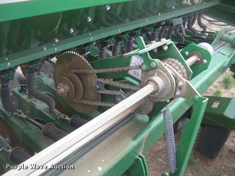 image for item L3989 2008 Great Plains 2S-2600 HDF grain drill