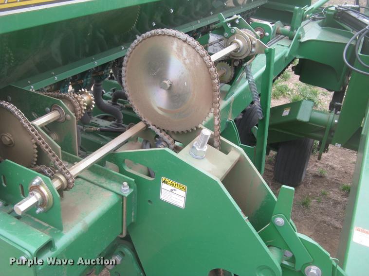 image for item L3989 2008 Great Plains 2S-2600 HDF grain drill