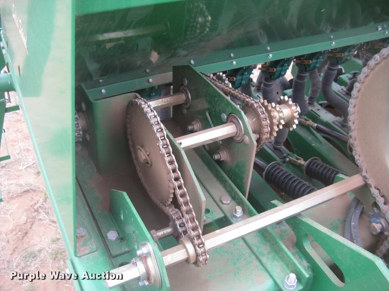 image for item L3989 2008 Great Plains 2S-2600 HDF grain drill