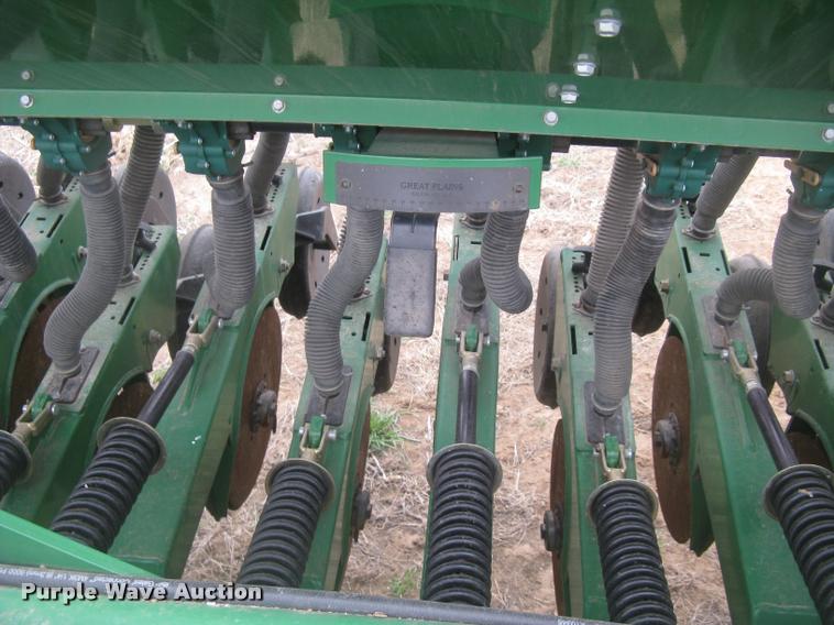 image for item L3989 2008 Great Plains 2S-2600 HDF grain drill