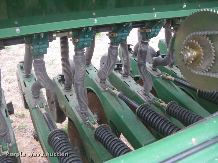 image for item L3989 2008 Great Plains 2S-2600 HDF grain drill