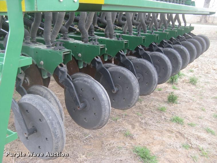 image for item L3989 2008 Great Plains 2S-2600 HDF grain drill