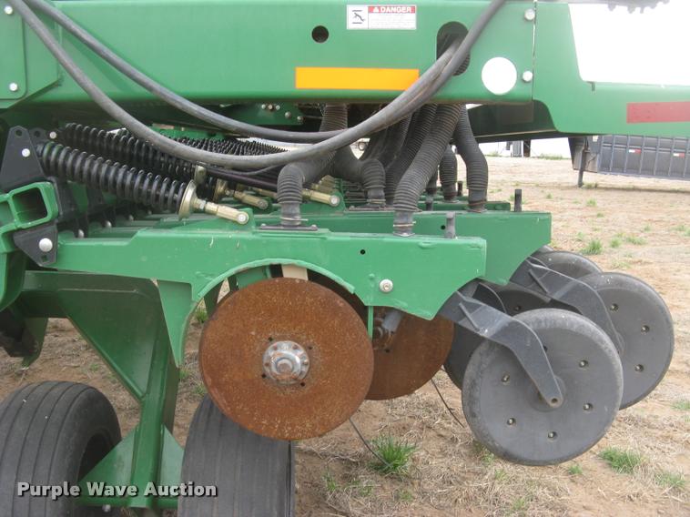 image for item L3989 2008 Great Plains 2S-2600 HDF grain drill